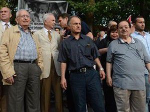 Taksimde 28 Şubat pozu verdiler