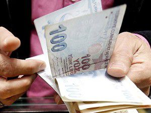Emeklinin maaşı özel bankaları cezbediyor