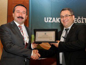 Uzaktan eğitim, günümüzün yaşam tarzları"