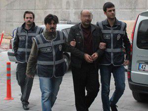Sanal dolandırıcıları sanal polisler avladı!