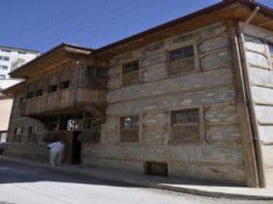 Seydişehirde öğrencilerden Adile Baysal Kültür-Sanat Evine ziyaret