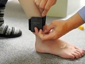 Çocuk tacizcisine elektronik kelepçe geliyor