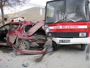 Trafik kazasında 1 üniversite öğrencisi hayatını kaybetti