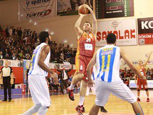 Torku Selçuk Galatasaraya direnemedi