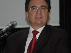 Selçuk iletişimeiki ödül daha