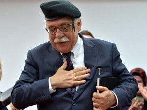 Bakan Avcıyı duygulandıran bere
