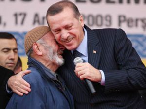 Başbakan Erdoğan Konyalıları sevindirdi