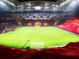 Şok iddia! Galatasarayın stadı elinden alınabilir