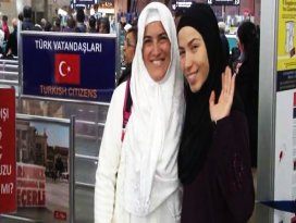 Ünlü sanatçı tesettüre girdi