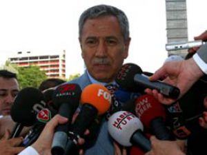 Bülent Arınç; Ak Parti olarak böbürlenmiyoruz