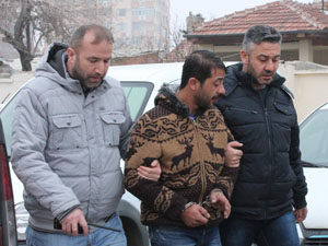 Konyada altın ve para hırsızlığı
