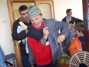 Ümit Burcundan, Mesudiye ve Yaylacık Köylerine yardım