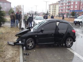 Konyada zincirleme kaza 3 yaralı