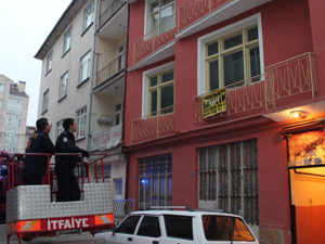 Polis yardım isteyen kadını evde bulamadı