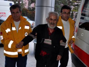 Üvey oğlu tarafından bıçaklandı