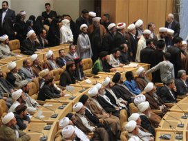 Tahranda İslami Birlikle ilgili büyük konferans