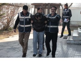 Maskeli banka soyguncuları yakalandı