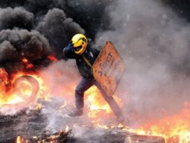 Kiev yanıyor: 3 ölü