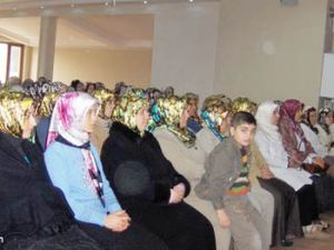 Altınekin Kadınları Kuran öğreniyor