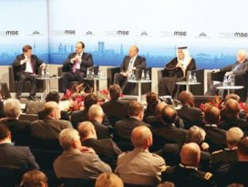 Davutoğlu: Gerçekleri anlamak için Yermuka gidin