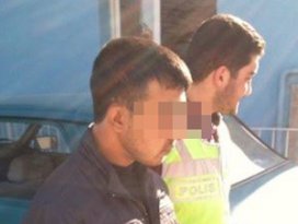 Eşkal değiştiren kapkaççı yakalanmaktan kurtulamadı