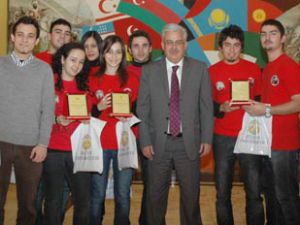 Şampiyon münazaracılar Okudanı ziyaret ettiler