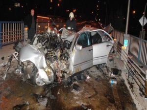 Lüks araçların yarışı ölümle bitti