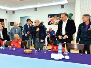 G.Saraylı futbolculara çılgın prim müjdesi
