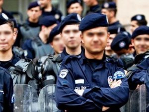 17 Aralık sürecinde kaç polisin yeri değişti?