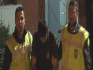 Hırsızlık şüphelisi polisten kaçamadı