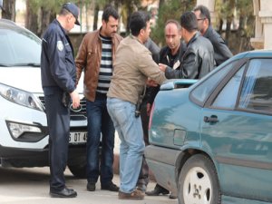 Oğlunu göremeyince kriz geçirdi