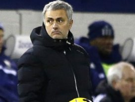 Chelseade G.Saray maçı öncesi şok!
