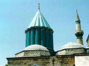 Mevlana Müzesine ziyaretçi azaldı ama...