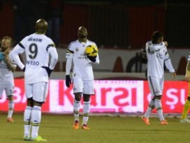 Fenerbahçe ligden çekiliyor mu?