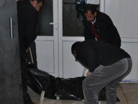 Genç kadının esrarengiz ölümü!