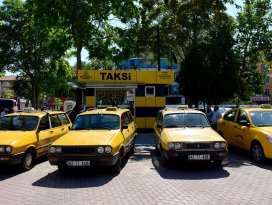 Konya’da şehrin dokusuna uygun taksi durakları