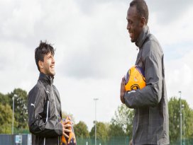 Usain Bolt futbolcu oluyor