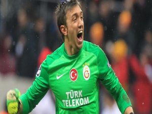 Galatasarayda Muslera şoku!