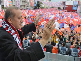 AK Parti gençliği sokaklarda değil