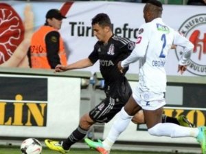 Mustafa Pektemek hem gol hem de puan demek!