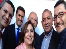 Kılıçdaroğlu ve küskünlerin selfie pozu