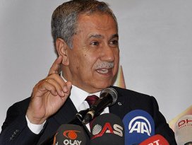 Arınç: Hata yapanları yanımızda tutmayız