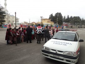 Jandarma’dan okul geçiş eğitimi