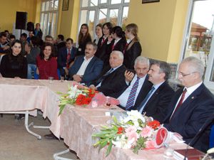 İşte Akyürekin Kadınhanılı öğrencilere sözü