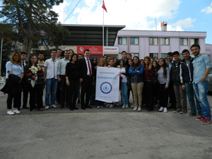 Üniversite öğrencileri yaşlıları unutmadı