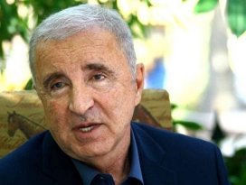 Ünal Aysala yumruklu saldırı