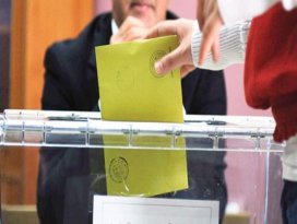 Cihanın muhabirleri CHPye oy isterken yakalandı