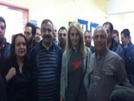 Sırrı Süreyya kendisine oy veremedi