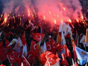 Millet şimdi onlara gülüyor