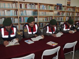 Beyşehir’de Jandarma Personeli Kitap Okudu
